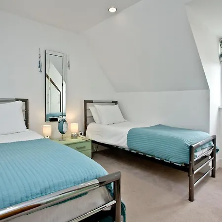 Apartment 10 The Whitehouse, Watergate Bay Mawgan Porth