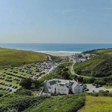 10 The Whitehouse, Watergate Bay Apartment